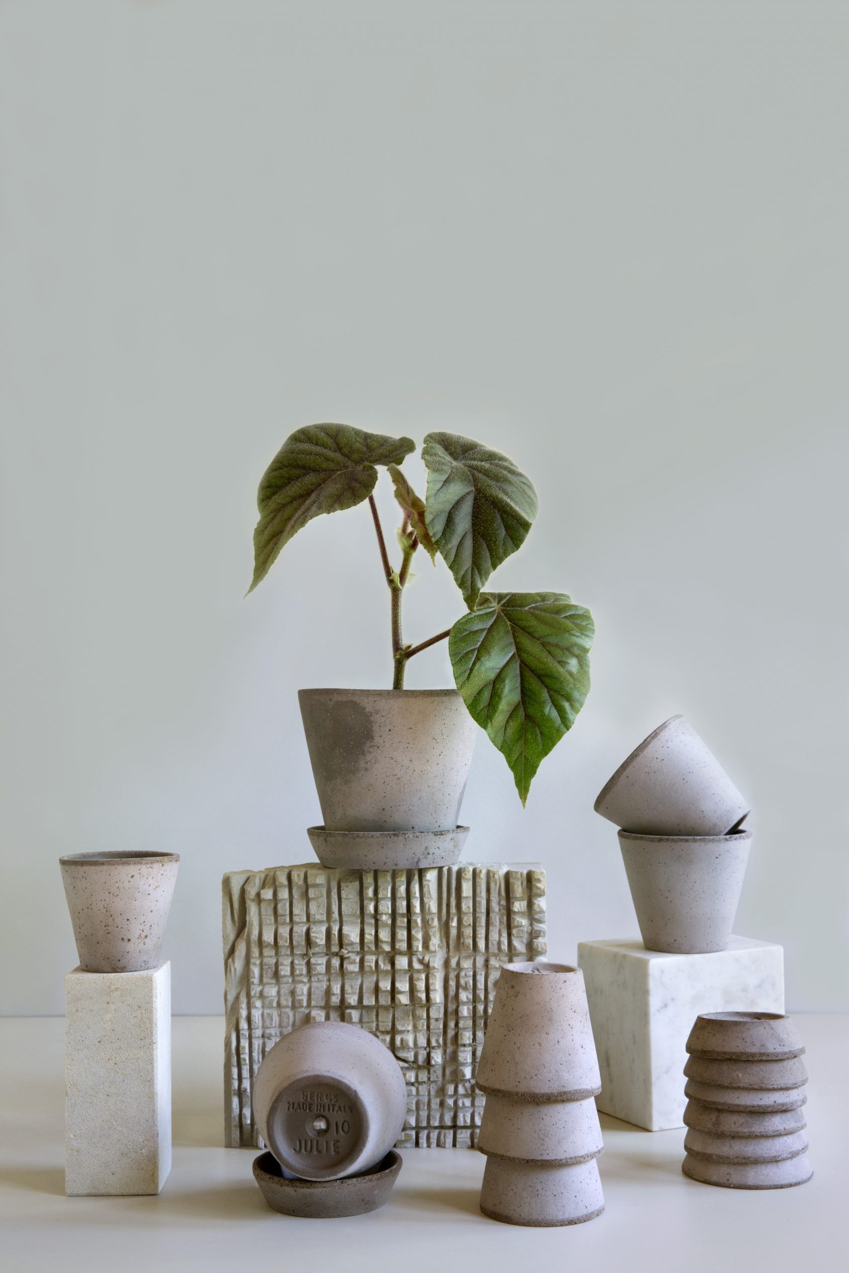 Terracotta pots by Bergs Potter - Collection of the simple decorative Julie Pot - in Nordic Grey.
