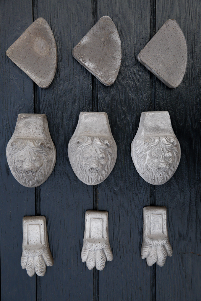 Three different kinds of grey pot feet. Triangle, Lion head and lion foot.