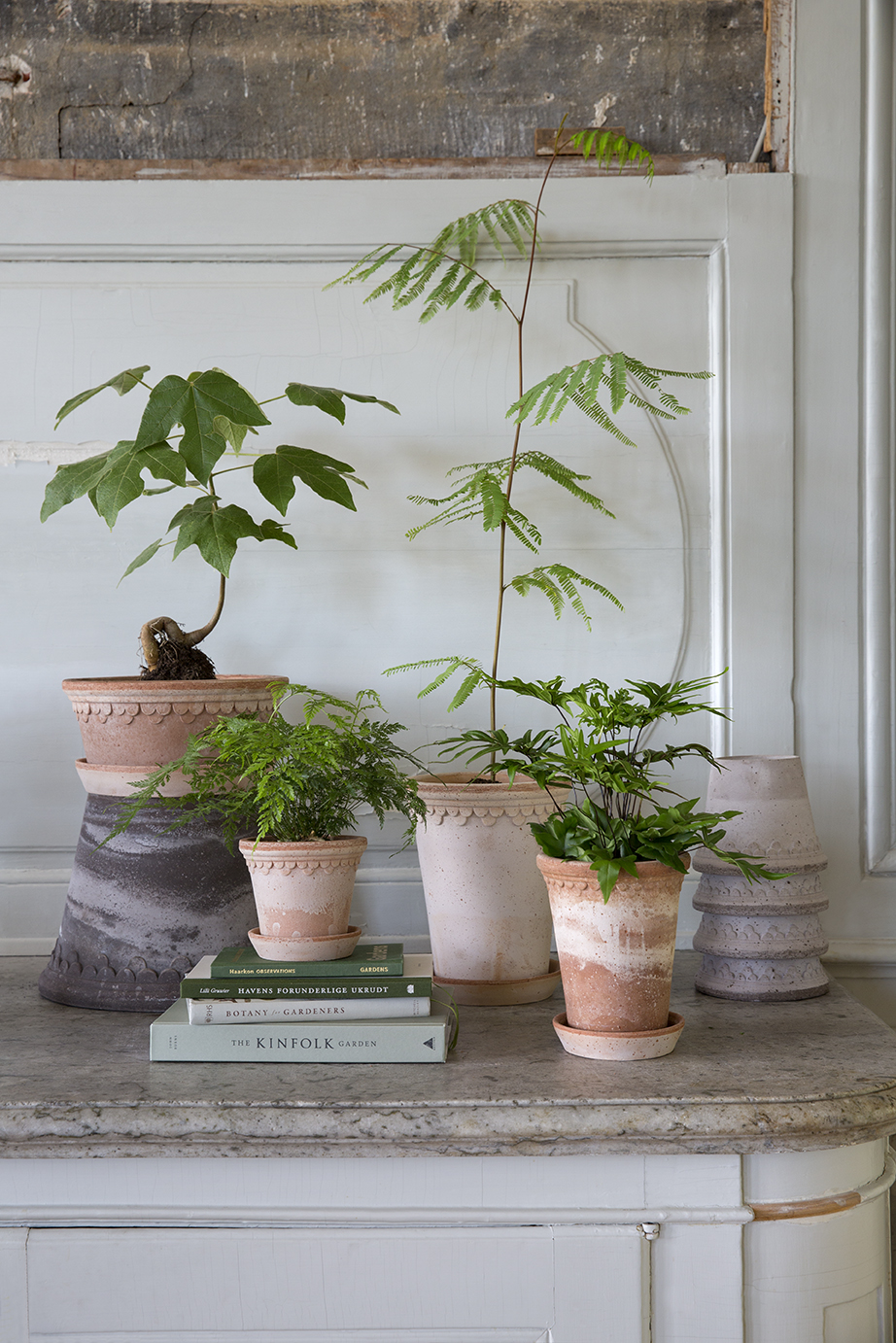 rosa terracotta pots in tall and low style. Design is Københavner pot.