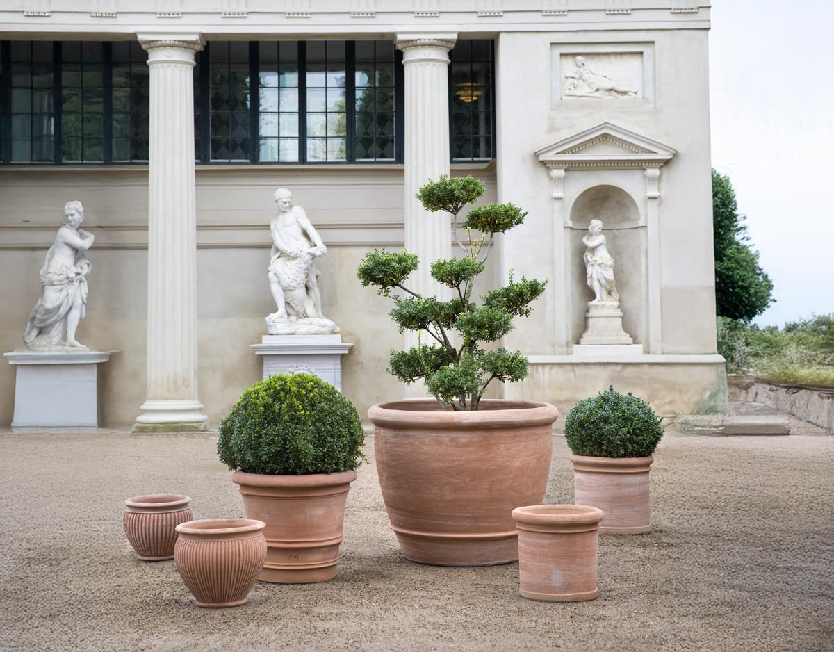 BERGS-POTTER_OUTDOOR_RAW_MIXED_CAMPANA_LUCCA_CILINDRO_PICCOLINA_RARO_8E0A7125_Kgs-have_TBH_30.0_edit_weim